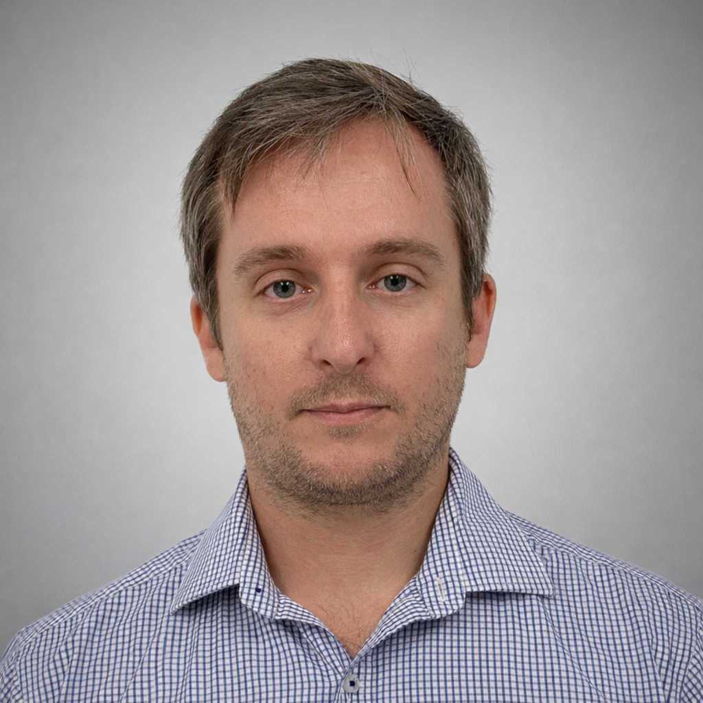 Steve_Headshot_q50_res50